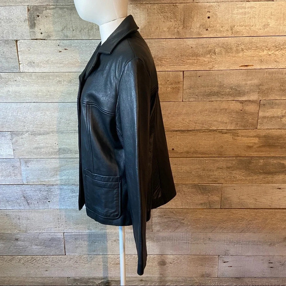 Jones New‎ York women’s black leather jacket in  size medium - Picture 2 of 10
